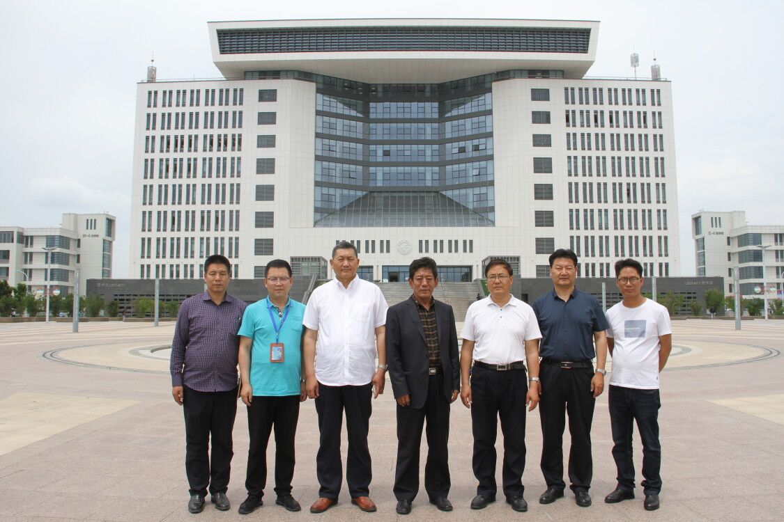 Q4YQ)UZ7_2FR{SH~XDD}``R